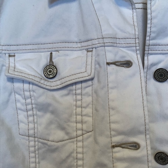 Gap white jean jacket - Picture 3 of 6